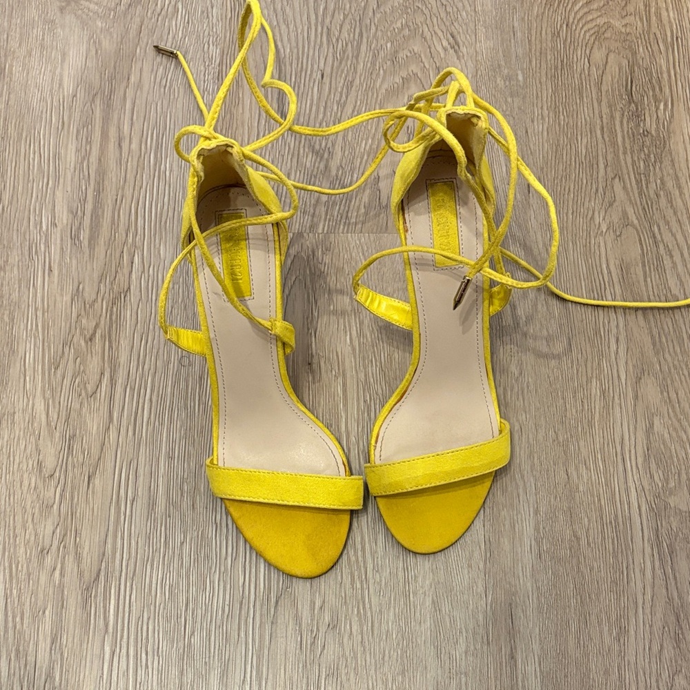 Elegant Yellow Lace-Up Heels